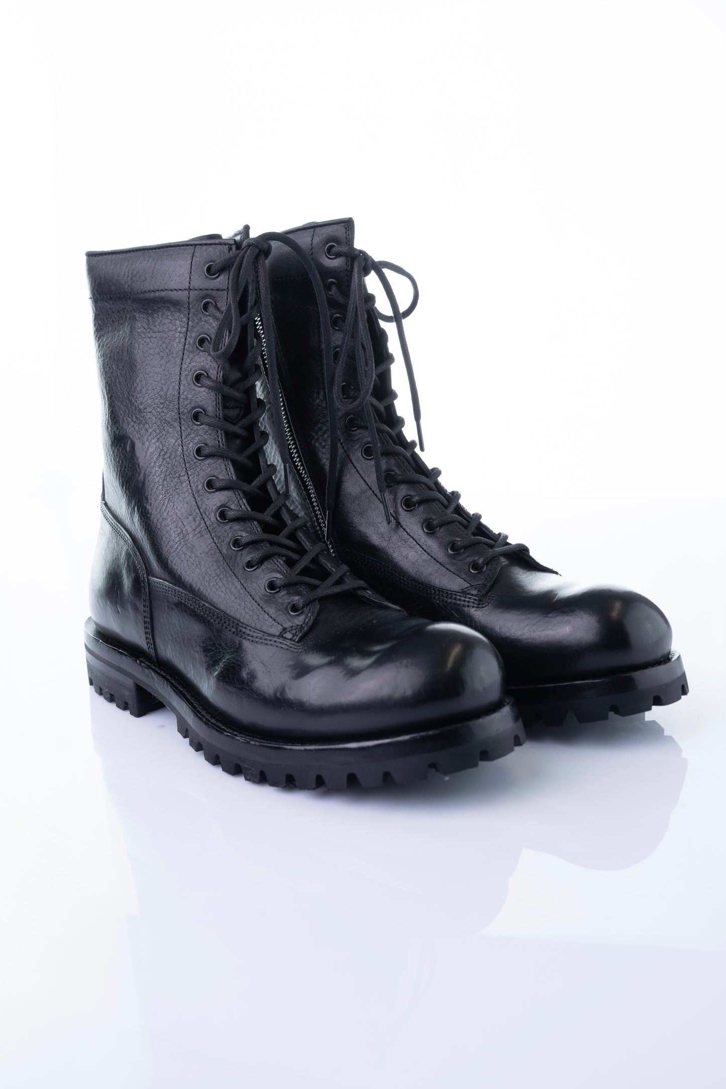 Ducanero A2757 – Black Buffalo Leather Lace-Up Boot