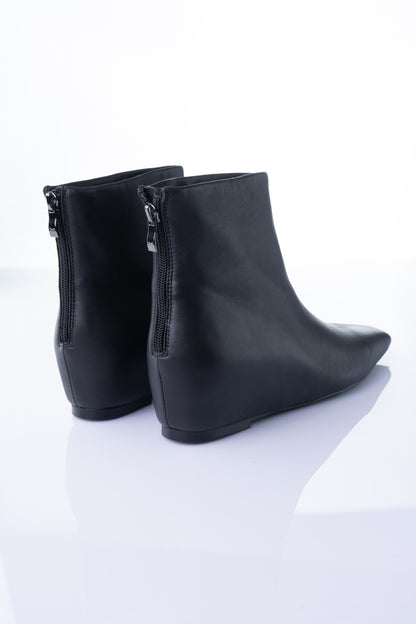 Massimo SABRINA-002 – Black Nappa Pointed-Toe Ankle Boot