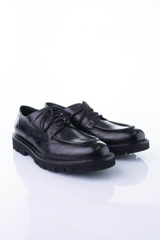 Ducanero A2759 – Black Vitello Leather Derby