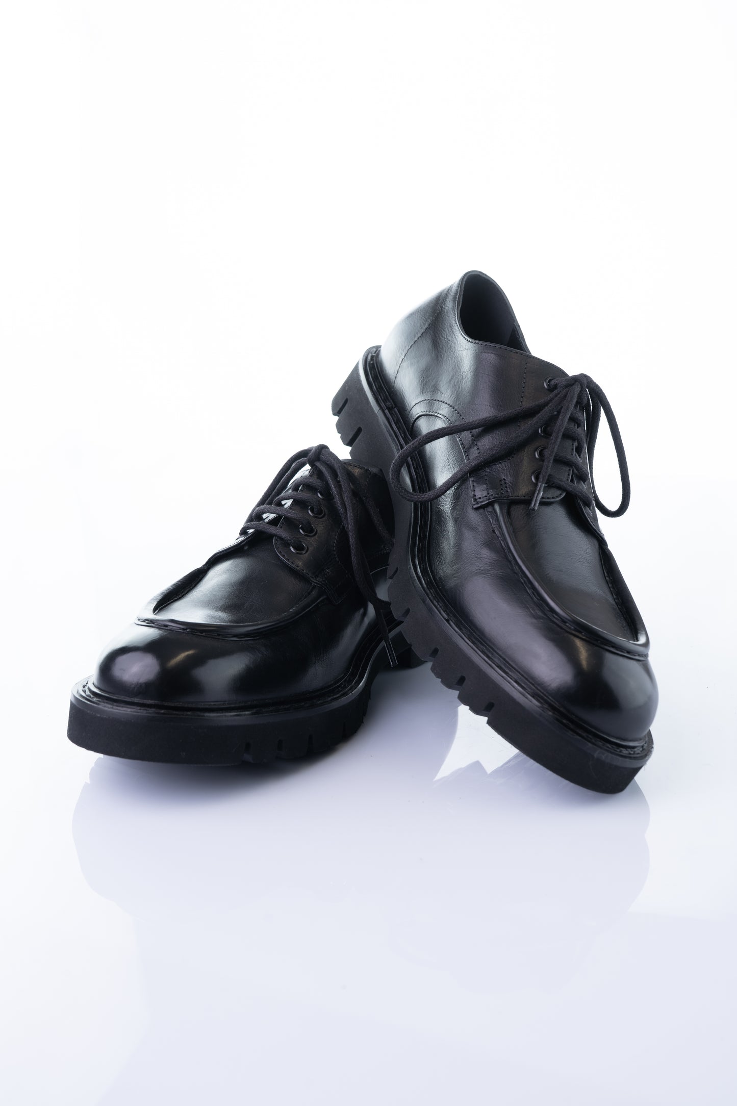 Ducanero A2759 – Black Vitello Leather Derby