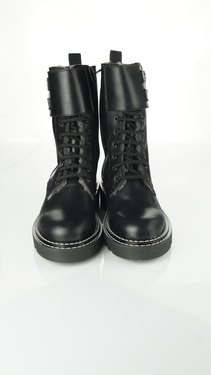 ADDDRESS - Gefütterte Boots mit Schnalle