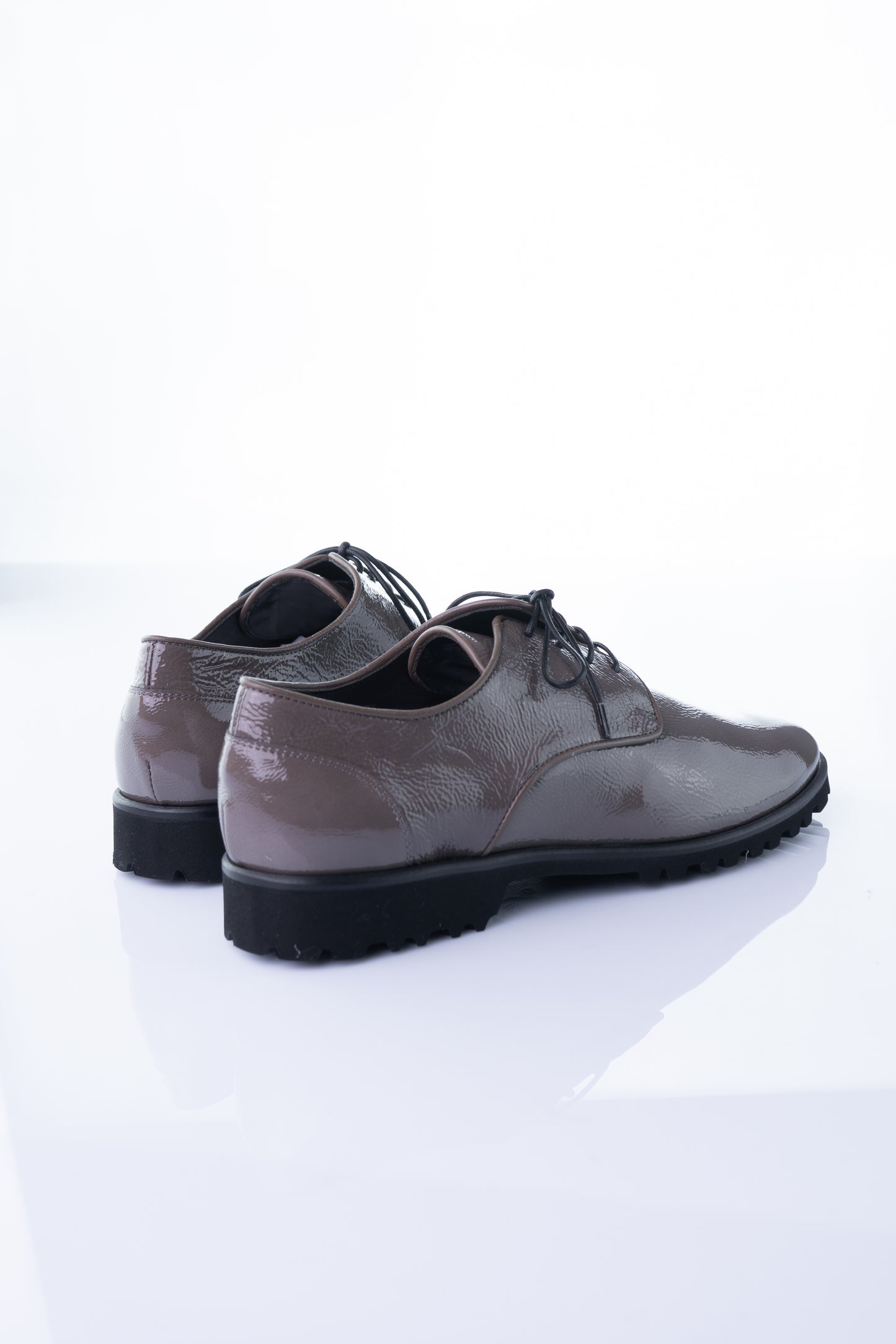 Viola Fonti 2451 – Taupe Naplack Textured Derby