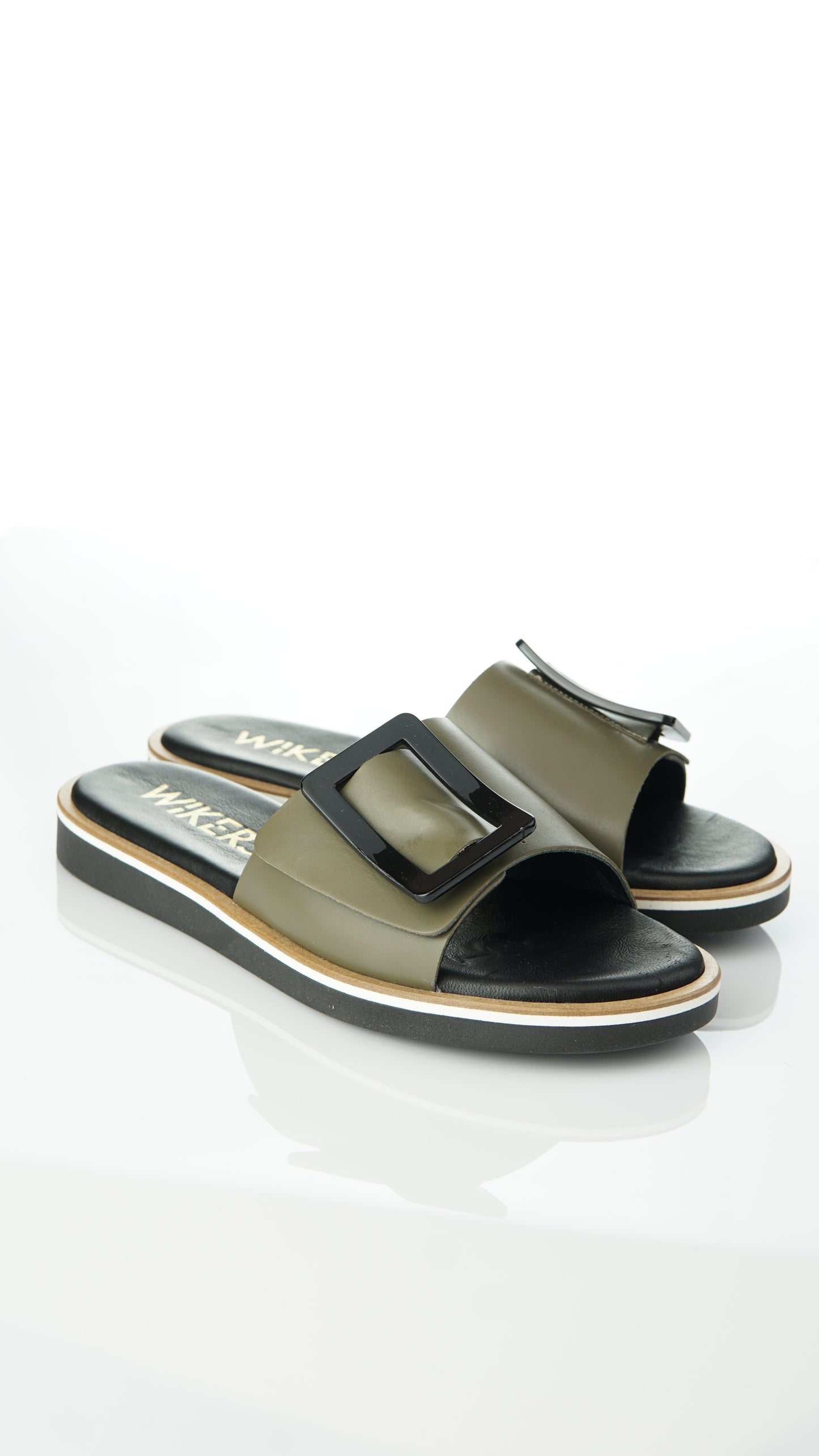 Wikers - Slipper Square Details