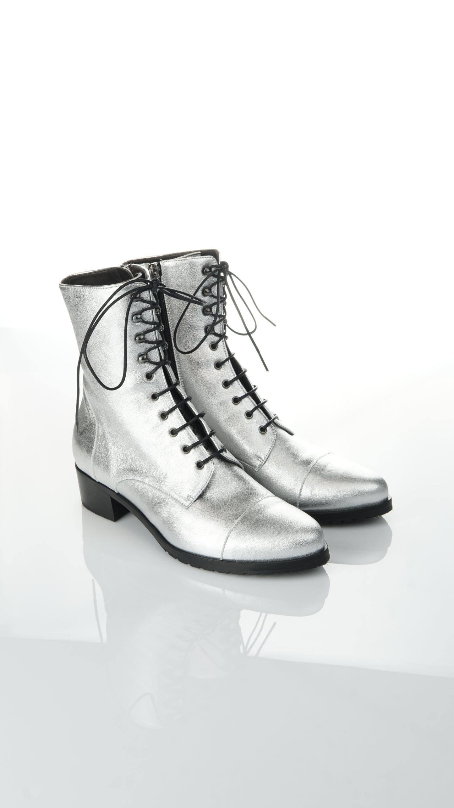 Viola Fonti - Metallic Boots